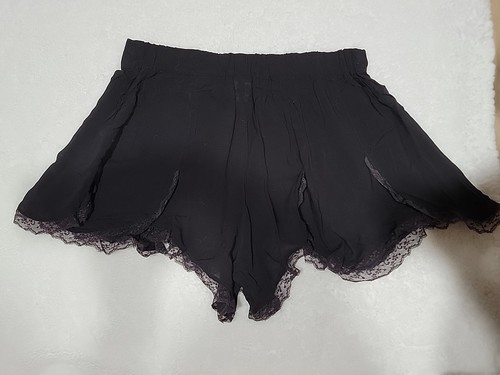 Free People Intimately Black Size M Mini Ruffle Flirty Shorts Pull-on #CB3 - Picture 6 of 9