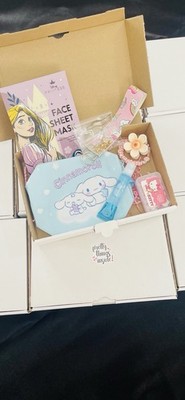 Sale Box - Pretty Things Inside