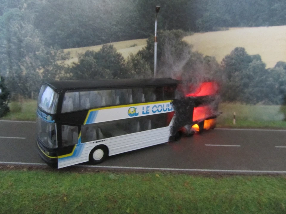 1:87 Reisebus Bus Motorbrand H0 LED 12V-16V Feuer Laser Cut Feuerwehr Polizei - Bild 2 von 4