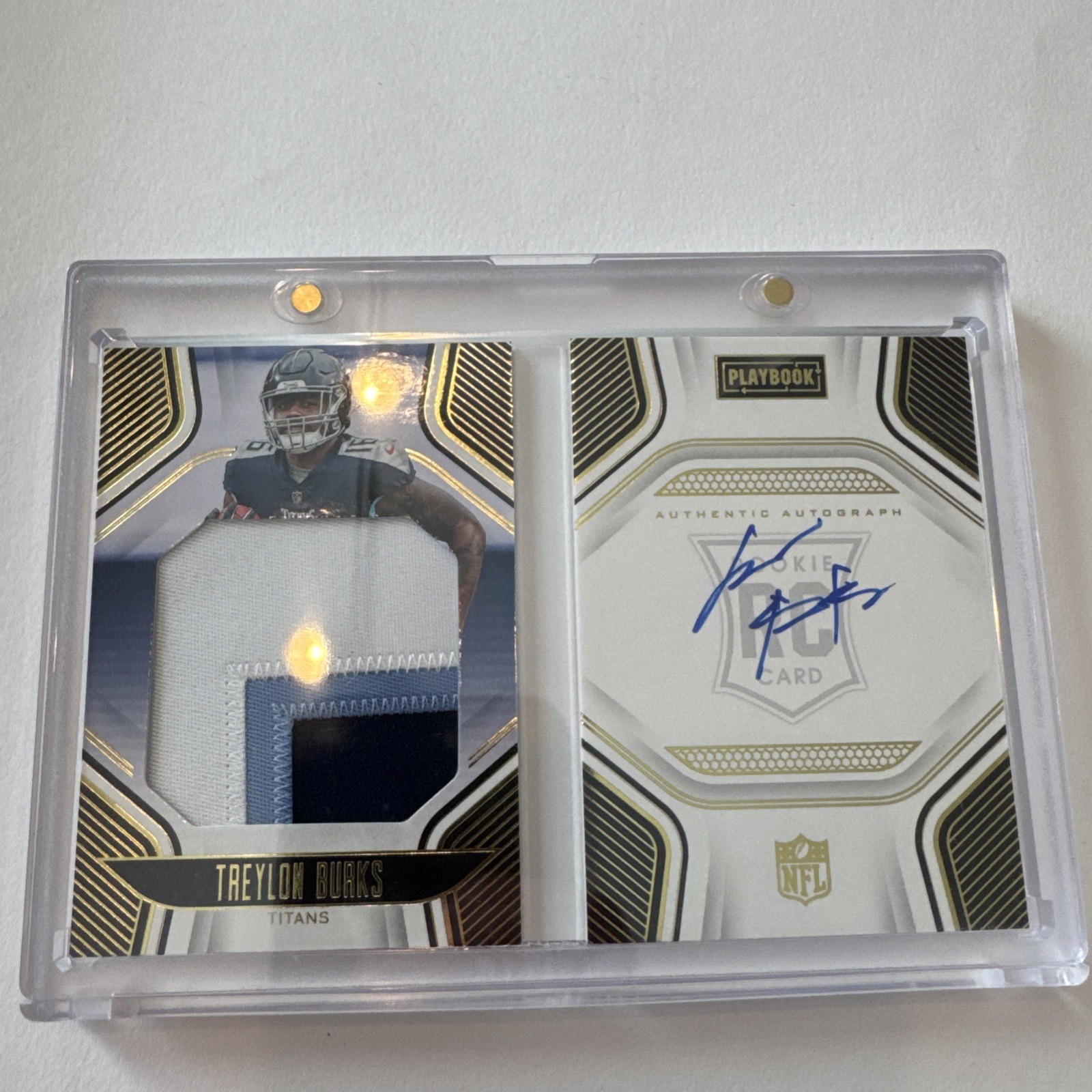 Treylon Burks Panini Zenith #212 Patch Autograph-Gold