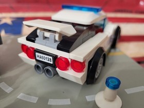My Lego Town/City 60128 Police Pursuit, 100% complete, extras, retired