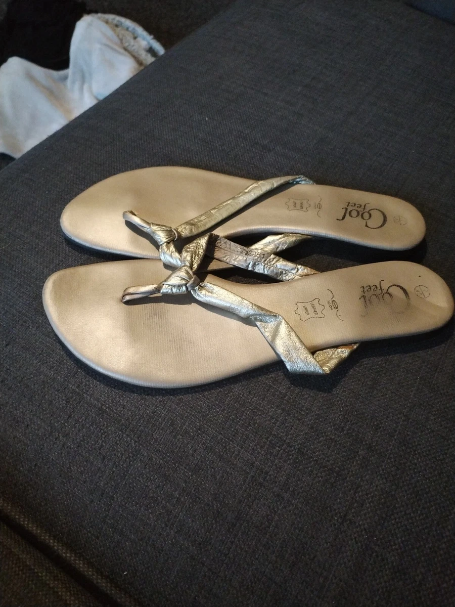 Gold flip flops outlet new look