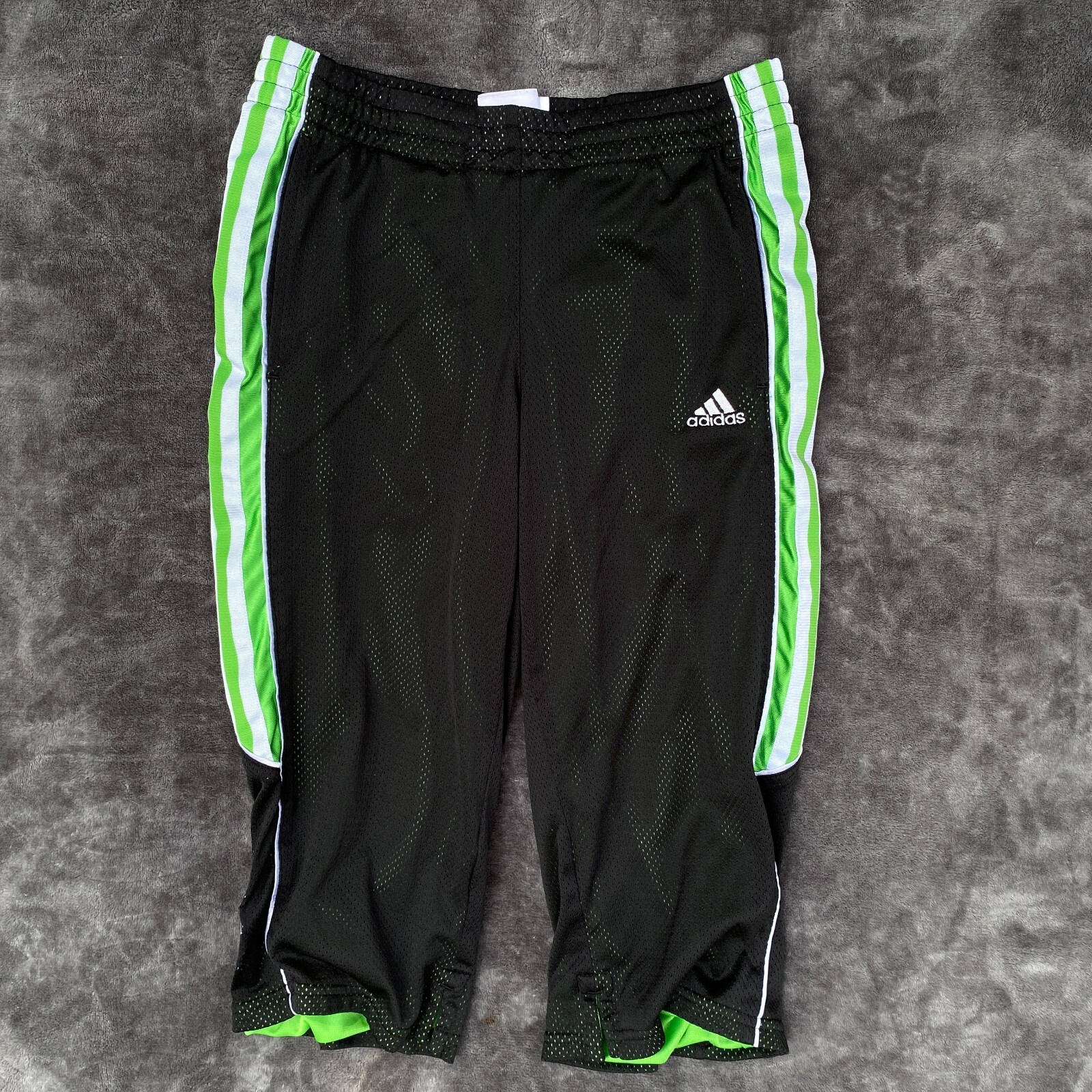 Adidas Boy's Size Medium Black Athletic Long Basketball Shorts 25