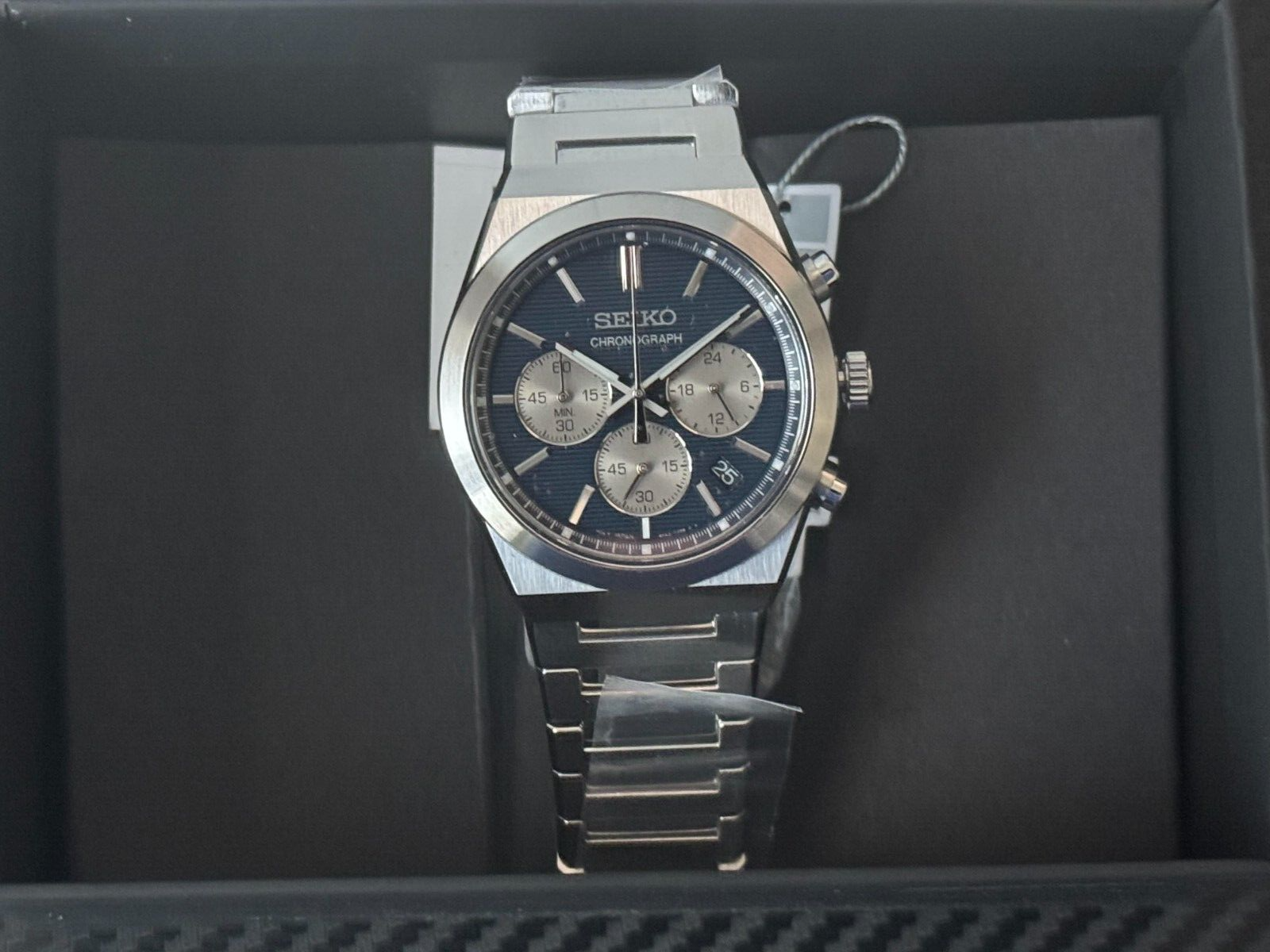 SEIKO SSB453 Blue Dial Quartz Chronograph Watch SSB453-MINT