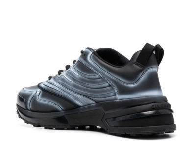 その他 GIVENCHY Saks Fifth Avenue Givenchy Medium Voyou Chain Bag in Washed