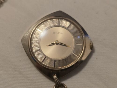 Rare Vintage Bulova Gold Plated Swiss Made Manual Wind Ladies Pendant Watch - Picture 2 of 7