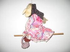Hexe  -  schöne fliegende Hexe ( Eigenbau ), 30cm hoch