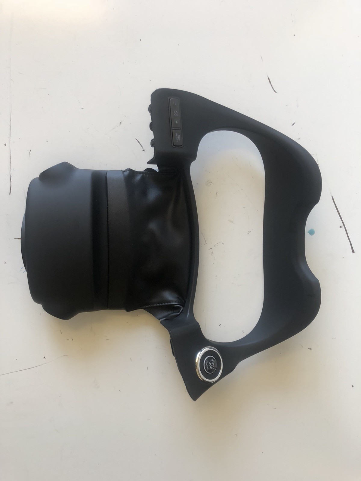 2017 Infiniti Q60 Instrument cluster Steering Column Trim Cover 682404GF0A