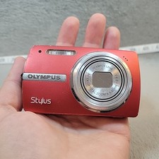 Olympus Stylus 820 8.0MP Digital Camera - Red - PARTS OR REPAIR Image Issue 