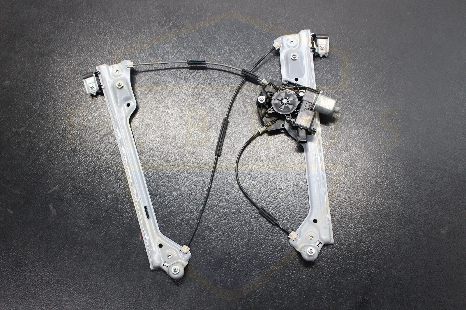 CHEVY TAHOE 15 16 17 18 19 20 FRONT LEFT WINDOW REGULATOR W/ POWER MOTOR OEM