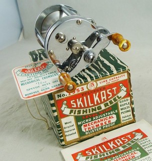 Antiguo Vintage PFLUEGER SKILKAST Nº Carrete de fundición 1953 caja etiqueta colgante papel