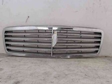 Calandre Mercedes 208