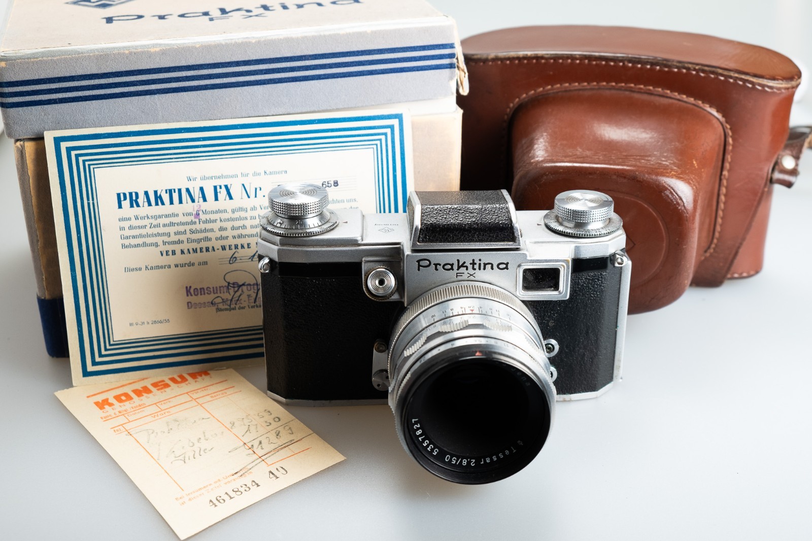 KW Praktina FX, Carl Zeiss Jena Tessar 2.8/50, Original Box