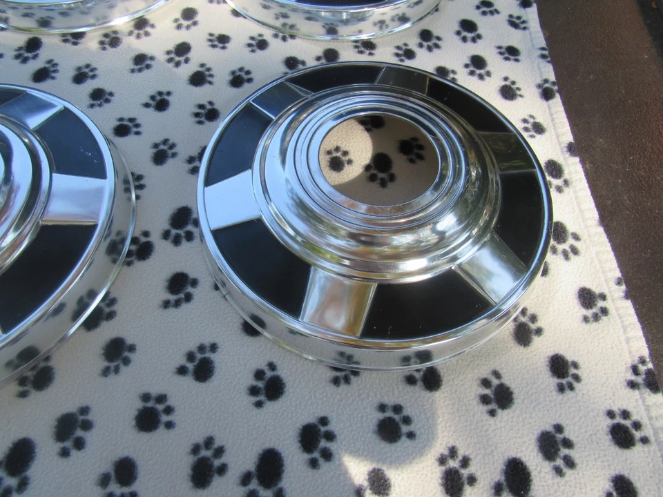 Calotas 4 GMC corpo quadrado 12 polegadas diâmetro para K2500 tração nas 4 rodas 3/4 toneladas - Imagem 3 de 4