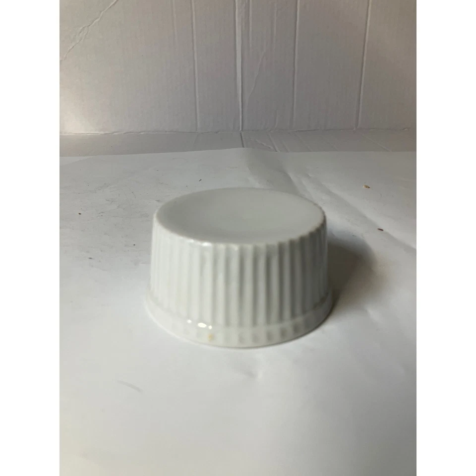 Forno de cerâmica branca Ramekin seguro lados canelados pequena assadeira individual - Imagem 4 de 4