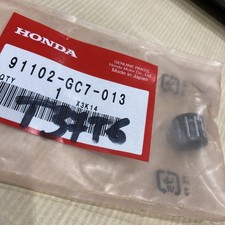 Honda 91102-GC7-013 Cuscinetto Piede Di Biella Vision Gyro Lead Scoopy 50 SH50.