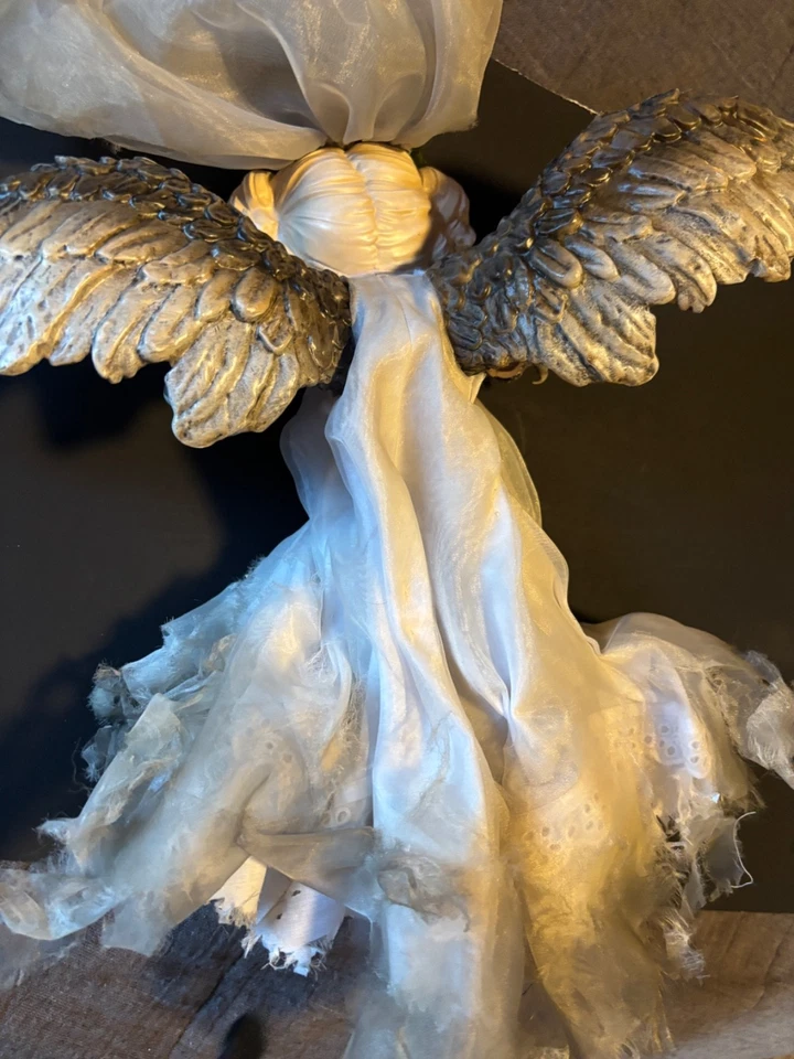 Weta KRAMPUS Cherub Tree Topper Statue - Image 4 of 4