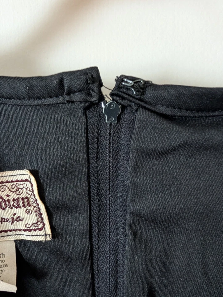 Vestido preto vintage jovem eduardiano por Arpeja romântico gótico bruxa veludo 7 pequenos - Imagem 4 de 4