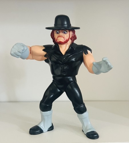 WWF WWE Hasbro Wrestling Figure. Series 4: The Und...