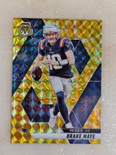 2025 Panini Mosaic - Drake Maye #28 Reactive Yellow Mosaic Prizm