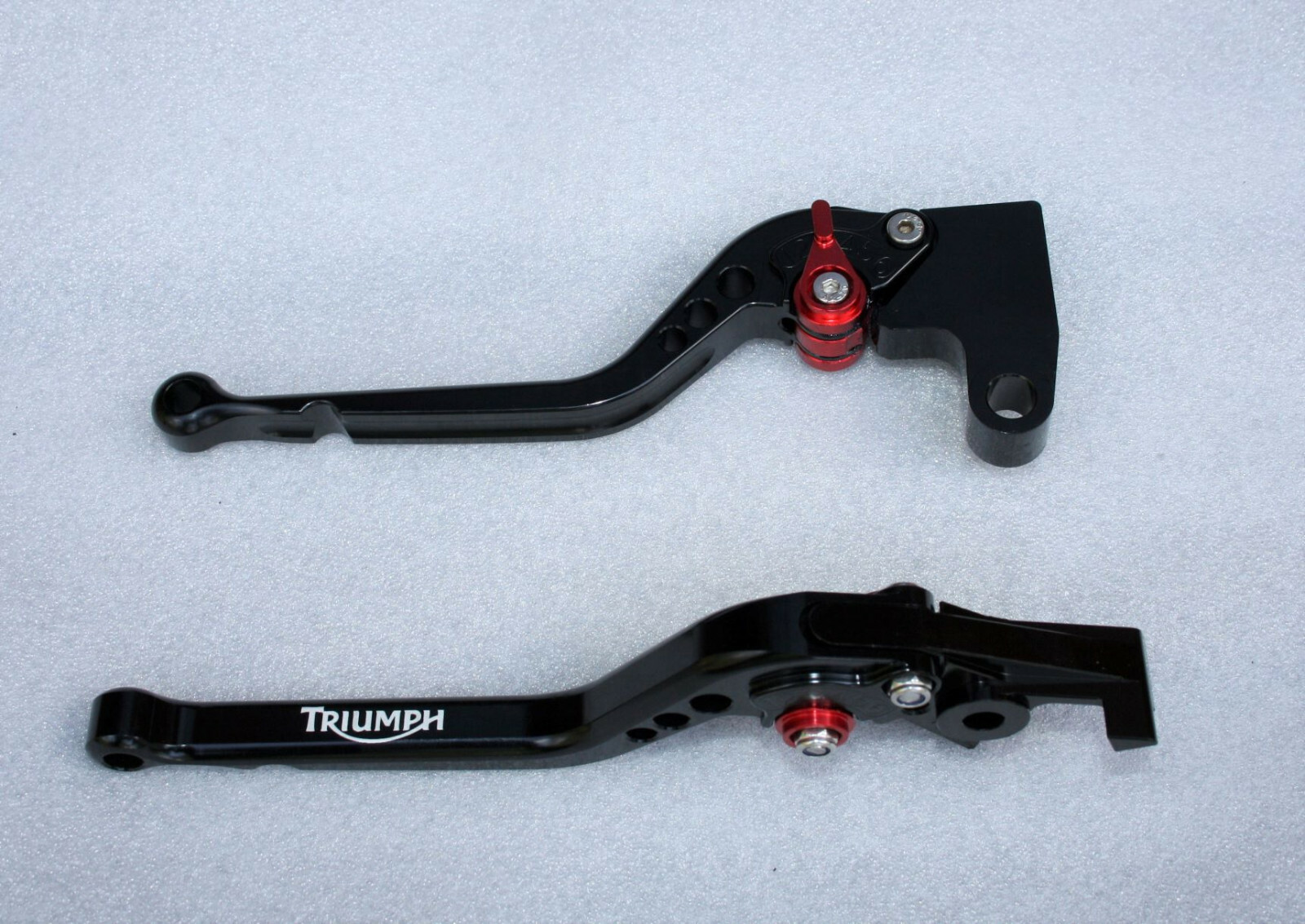 Leviers moto Triumph Street Triple pour vos sorties dynamiques et balades