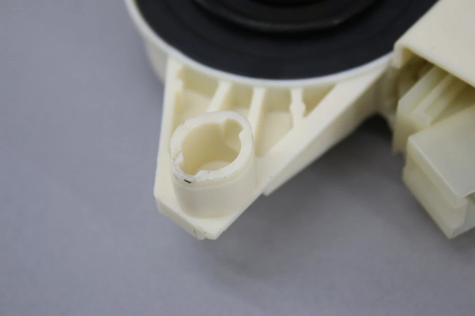 ✅ 08-16 Mercedes W204 C250 GLK350 Rear Left Side Door Window Regulator Motor OEM - Image 4 of 4