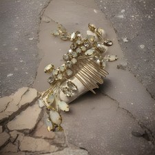 Hair Comes The Bride- grzebień do włosów z koralików Natalia, złoty z przezroczystymi i opalowymi kamieniami