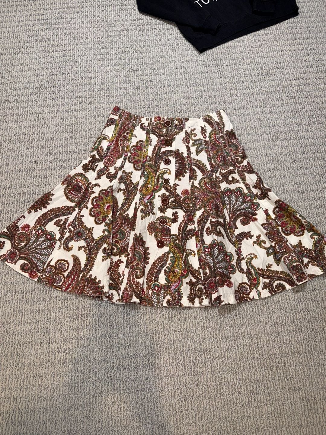 Cabi Paisley Fit Flare Skirt Size 8 Button Front, photo 2