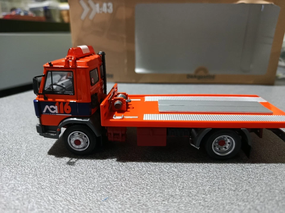 Camion d'epoca scala 1/43 - Immagine 2 di 4