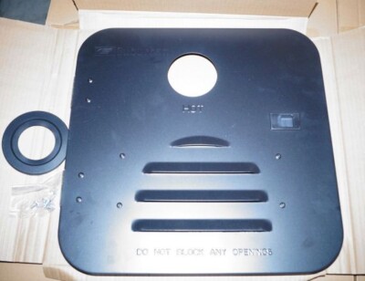 2038307, SUBURBAN WATER HEATER DOOR