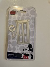 Disney Metal Die  PANORAMA DOOR  WREATH  Christmas Mickey  Minnie