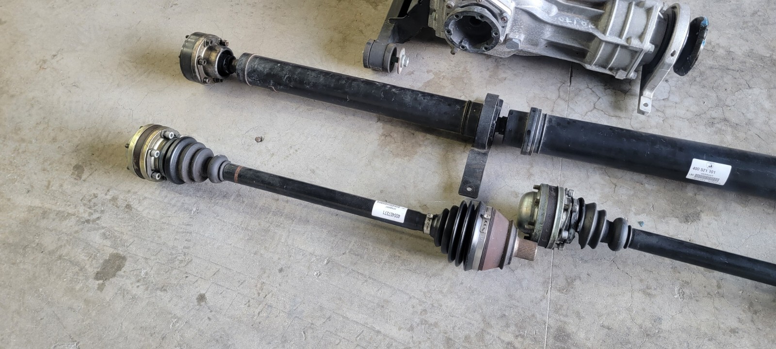 LAMBORGHINI GALLARDO FRONT DIFFERENTIAL AXLE TORQUE TUBE SET OEM 