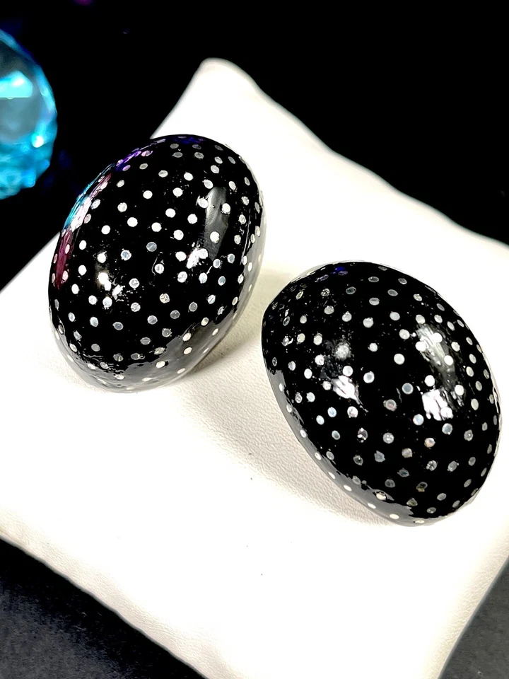 PATRICIA VON MUSULIN EBONY WOOD 925 STERLING SILVER NAILHEAD MOD CLIP EARRINGS - Image 2 of 4