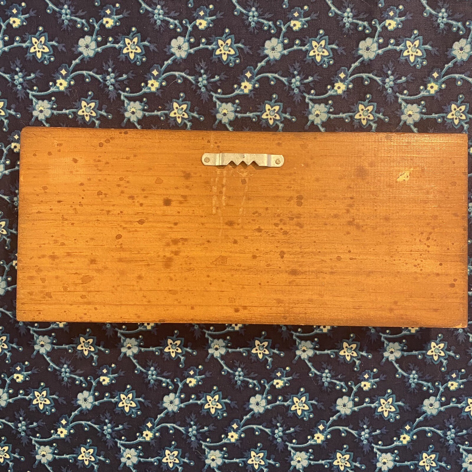 VTG Jewelry Hanger Necklace Hanger Vintage Hand Painted Folk Art Wall