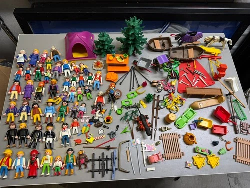 Playmobil Large Lot Mixed Vtg 200+ pc Animals Knights Pirates Horses Accessories