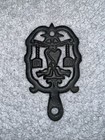 Vintage Black Cast Iron Dumb Dutch Farmhouse Kitchen Trivet Birds Hearts MT-5 — photo 1