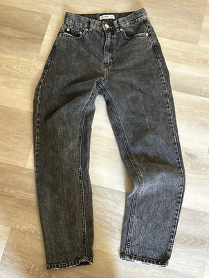 Pull&Bear Damen Mom Jeans High Waist grau dunkle Waschung Gr. 32 L90cm