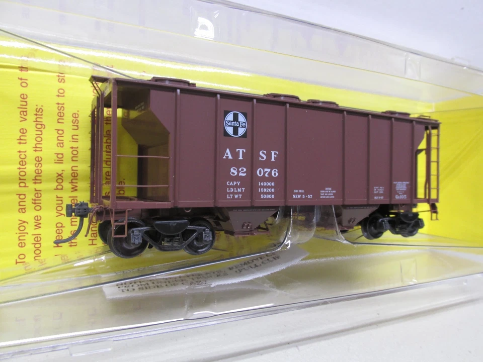 KADEE-#8210-ATSF-2-BAY HOPPER #82076-HO SCALE - Image 2 of 4