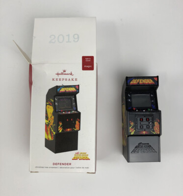 Hallmark Keepsake Defender Arcade Machine Christmas Ornament - Light Up/Battery