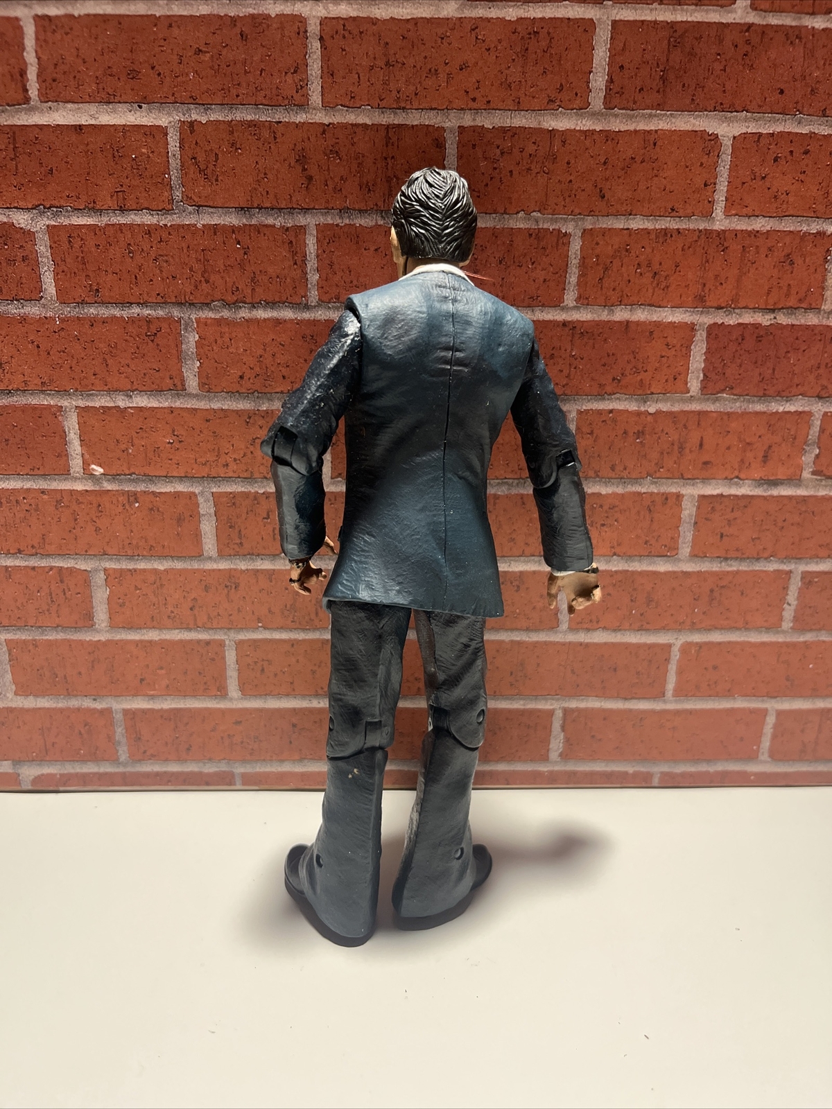 Scarface Tony Montana Navy Blue Suit The Player 7" inch action figure Mezco 2005