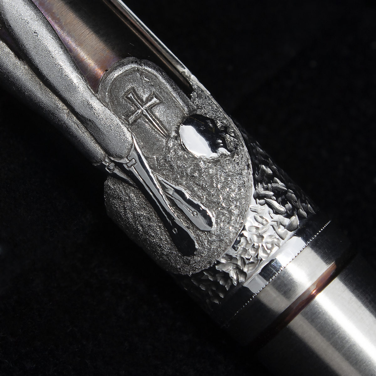 Grayson Tighe Vampirella (Vampire Queen) Unique Rollerball Pen
