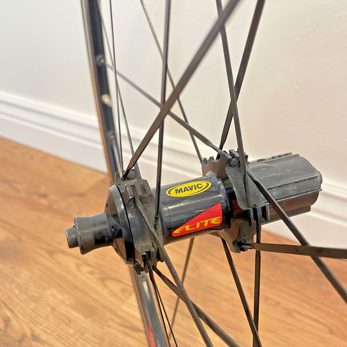 Mavic Ksyrium Elite Wheelset 700c Clincher 130/100/9mm QR Rim 11