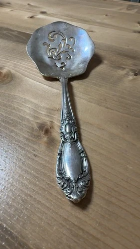 TOWLE Silver KING RICHARD Tomato Server Solid Piece 8 1/8" Sterling .925