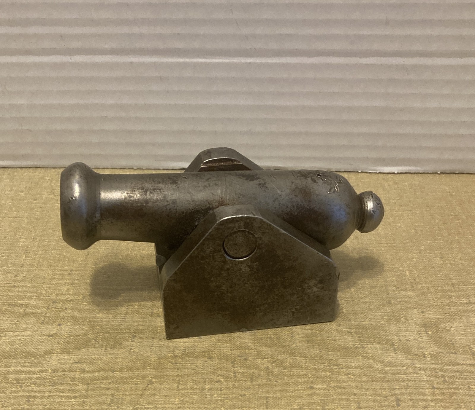 Antique Signal Cannon Model  4 3/4"