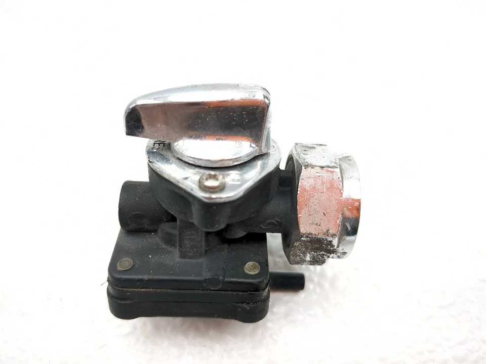 00-07 Harley Davidson Softail Deuce FXSTD Petcock Gas Fuel Shut Off - Image 2 of 4