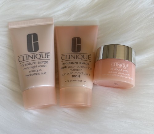 2 x CLINIQUE Discover Clinique 3 Piece Set - Moisture Surge ~ NIB - Picture 2 of 6