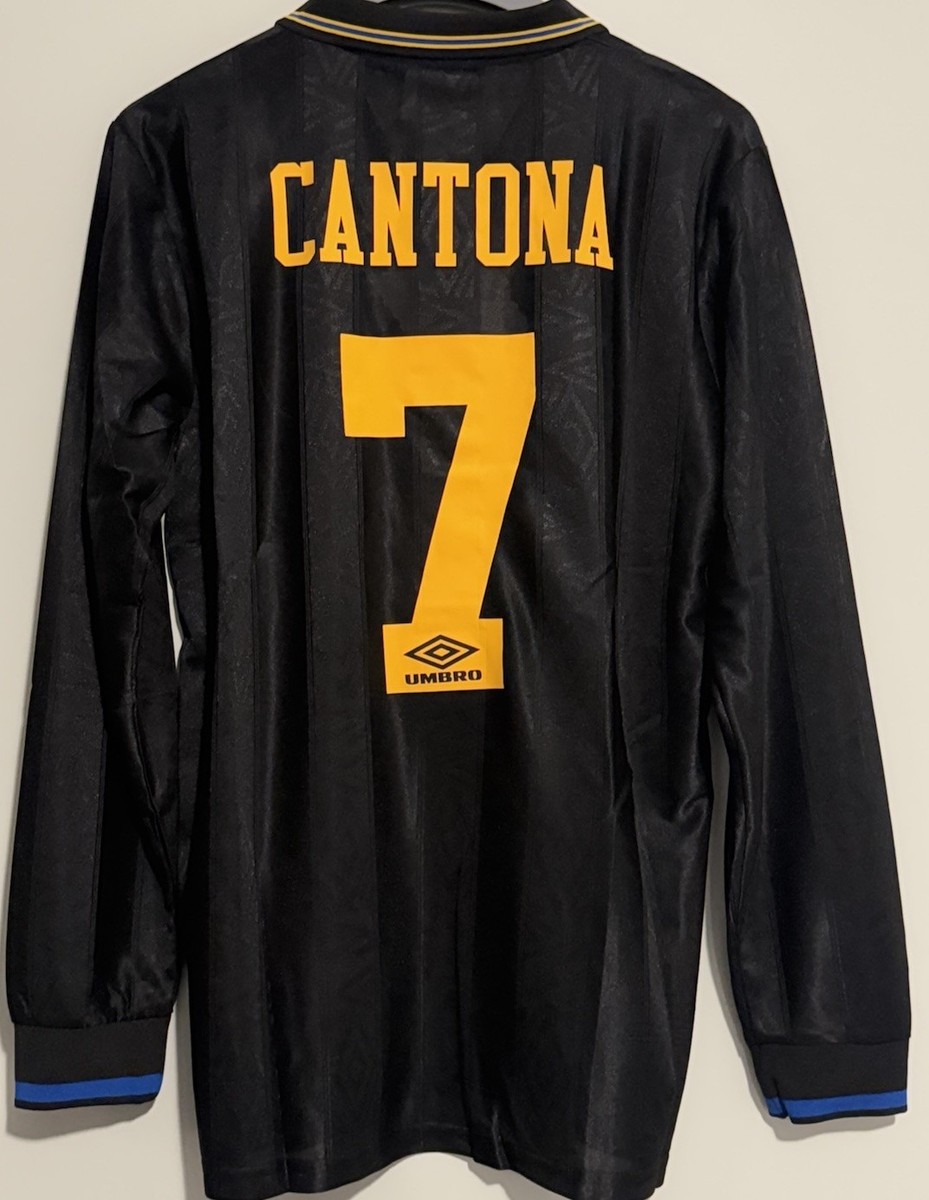 ウェア Umbro Manchester United Cantona 7 L BNWT Umbro x MANCHESTER UNITED Retro 93/95 #7 CANTONA Long Sleeve
