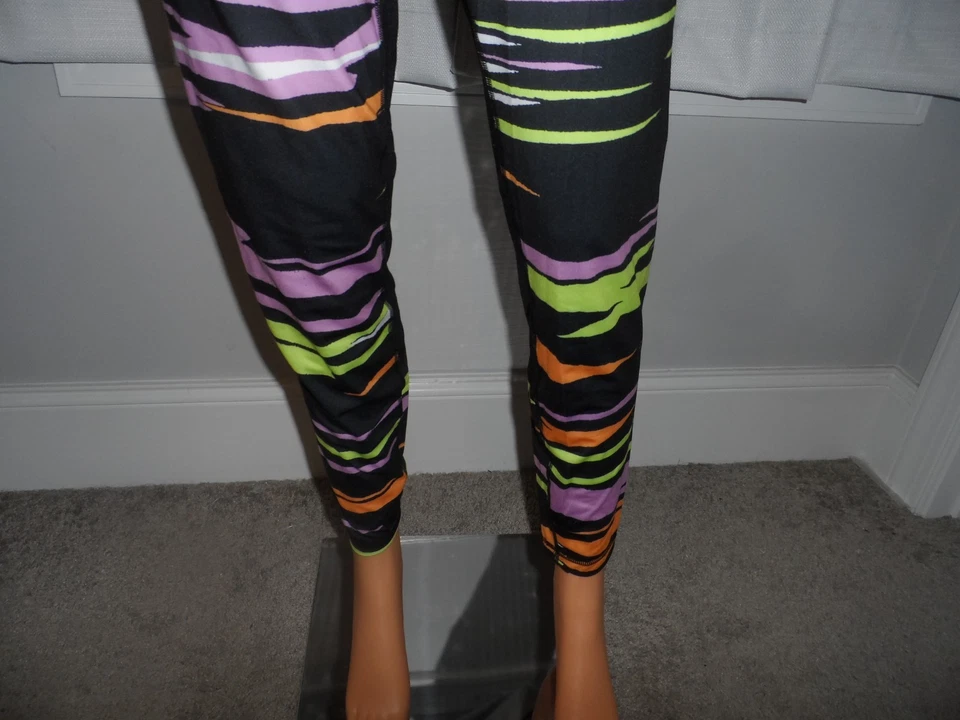 Cool Columbia size L black omni heat multi color base layer set shirt pants NWT - Image 4 of 4