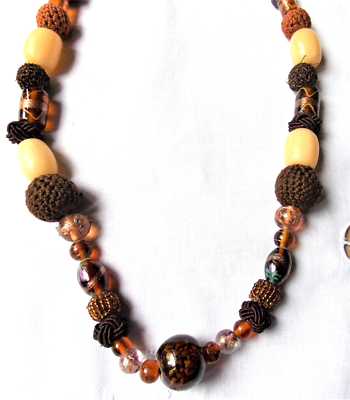 Collier Sautoir Crochet Perles De Verre Groseille - Création Sylvette Raisonnier - Style Bohème