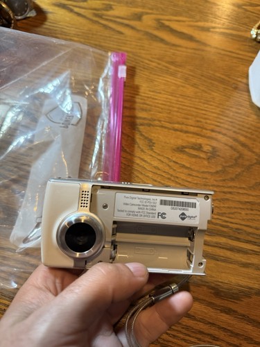 Flip Video F260W PSV-552 Pure Digital Video Camera 60min Record - Tested Working - Picture 10 of 11